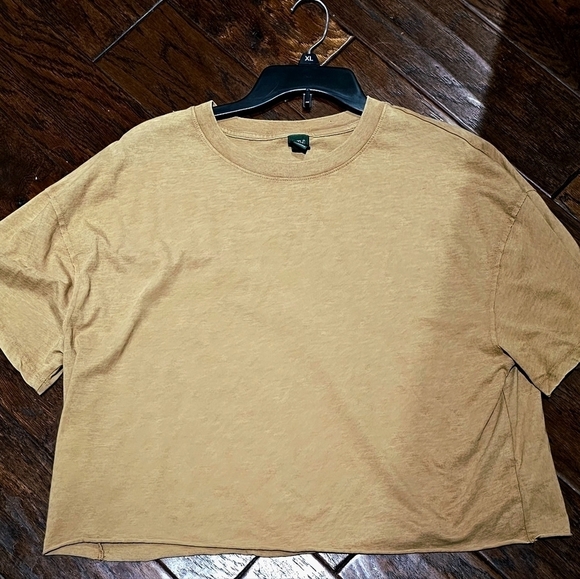 Wild Fable Tan Cropped T-Shirt - Picture 4 of 4